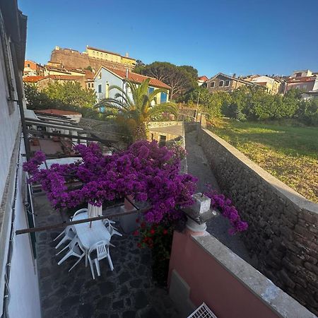 Villa Maison Des Amis à Île de Île de Capraia Extérieur photo