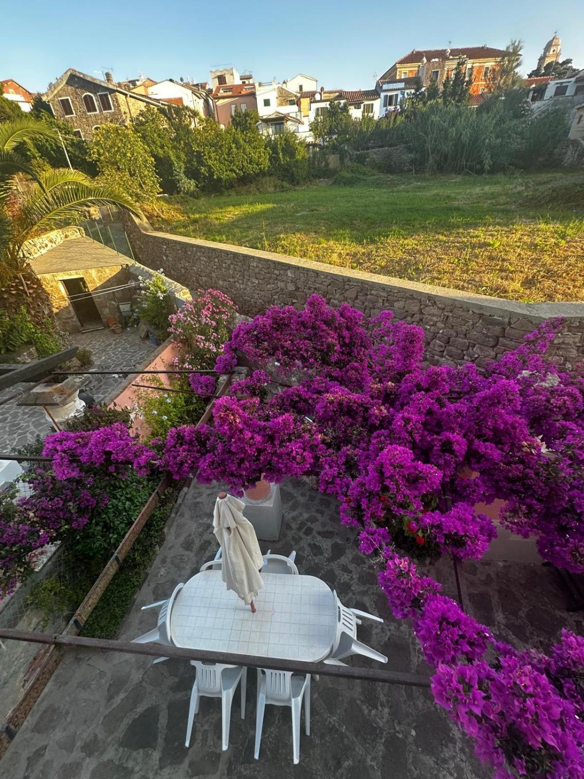 Villa Maison Des Amis à Île de Île de Capraia Extérieur photo